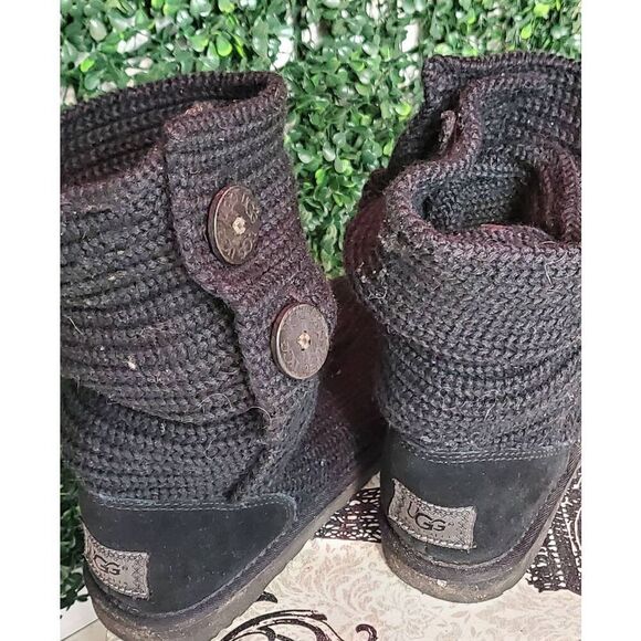 UGG sweater boots - Picture 3 of 5